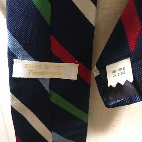 Brooks Brothers Men’s Tie 100% Silk - Picture 4 of 5